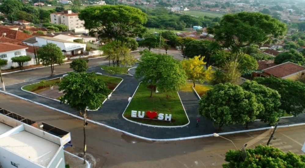 Explore a Encantadora Santa Helena de Goiás!